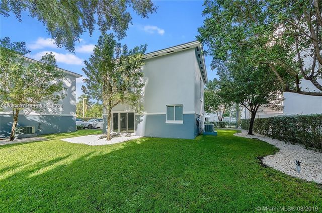 2732 SW 26th St 2732, Miami, FL 33133
