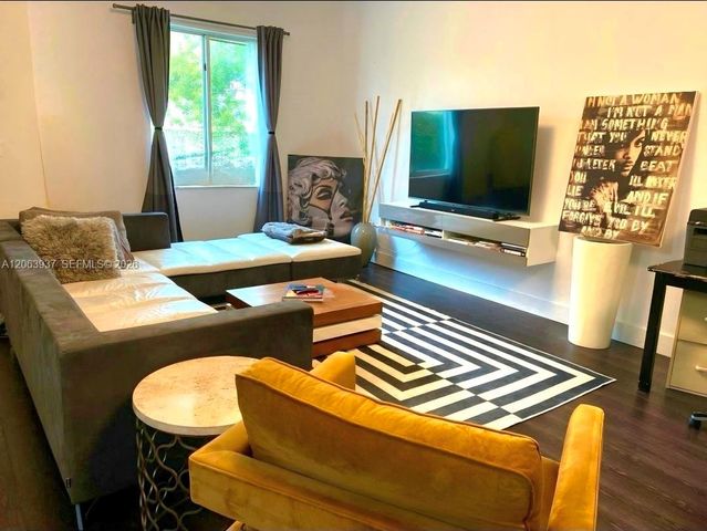 2732 SW 26th St 2732, Miami, FL 33133