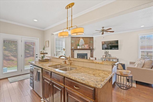 1409 Old Mill RD, Salado, TX 76571