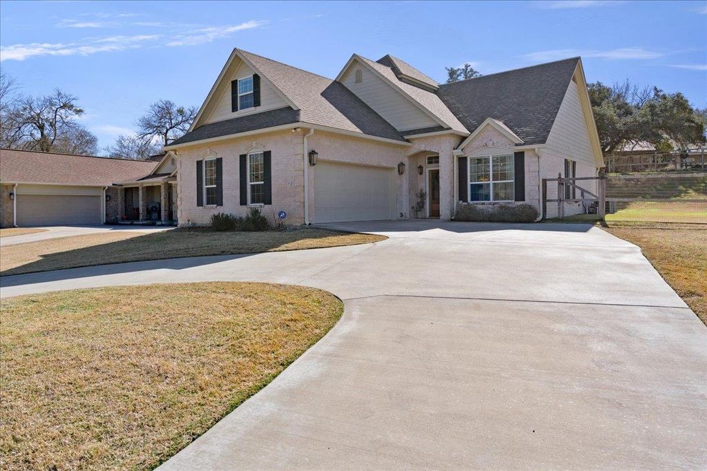 1409 Old Mill RD, Salado, TX 76571