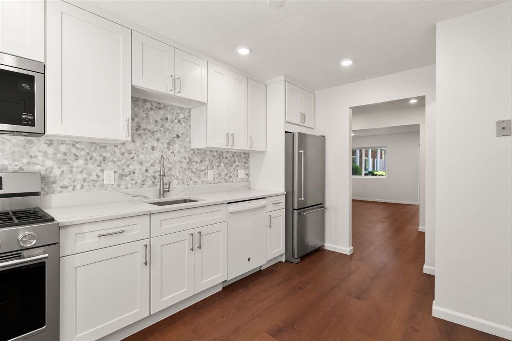 47 Bayberry Drive 2, Sharon, MA 02067