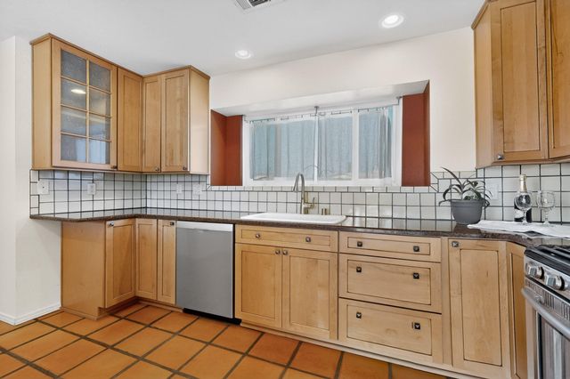 1968 Clearwater Loop NE, Rio Rancho, NM 87144