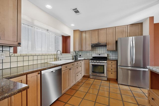 1968 Clearwater Loop NE, Rio Rancho, NM 87144