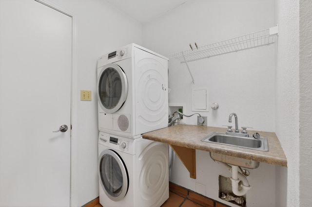 1968 Clearwater Loop NE, Rio Rancho, NM 87144