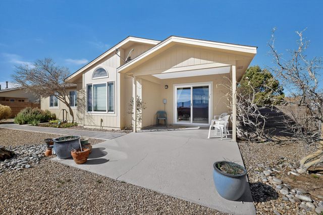 1968 Clearwater Loop NE, Rio Rancho, NM 87144