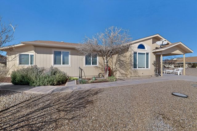 1968 Clearwater Loop NE, Rio Rancho, NM 87144