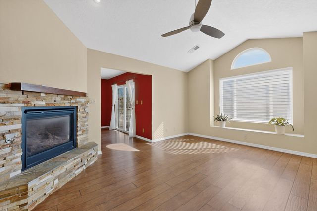 1968 Clearwater Loop NE, Rio Rancho, NM 87144