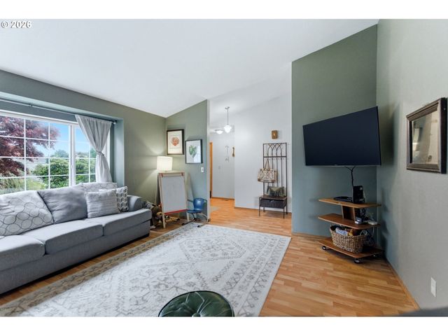 4468 FUHRER St Ne, Salem, OR 97305