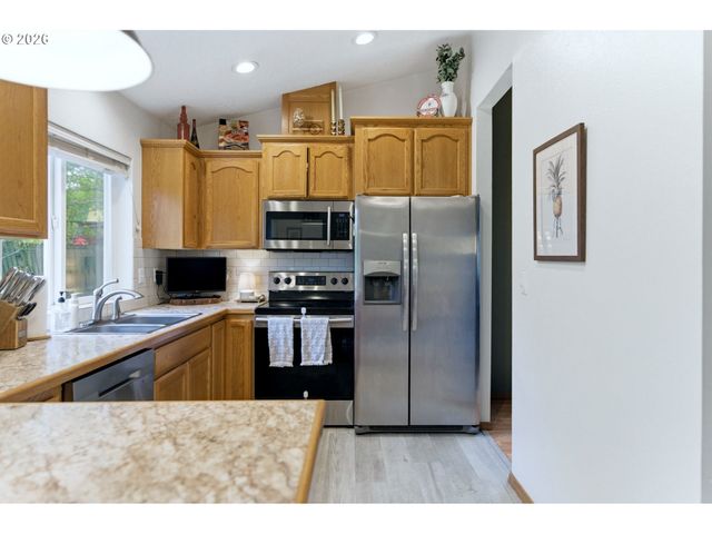 4468 FUHRER St Ne, Salem, OR 97305