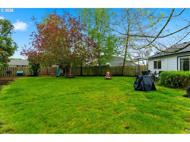 4468 FUHRER St Ne, Salem, OR 97305
