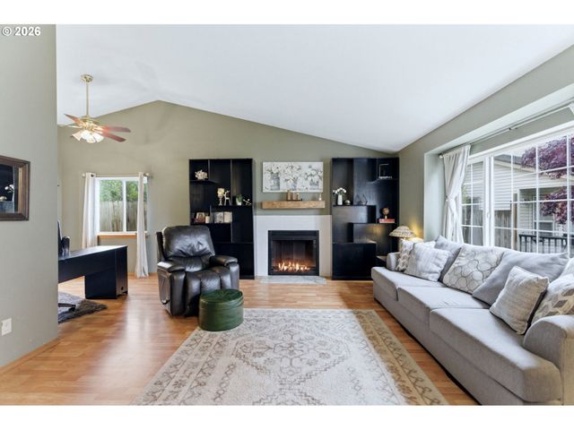 4468 FUHRER St Ne, Salem, OR 97305