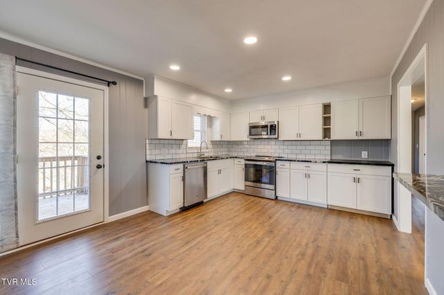 307 Carolina Street, Church Hill, TN 37642