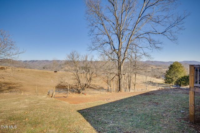 307 Carolina Street, Church Hill, TN 37642