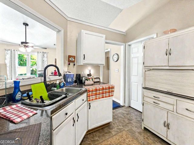 268 Thorn Thicket Way, Rockmart, GA 30153