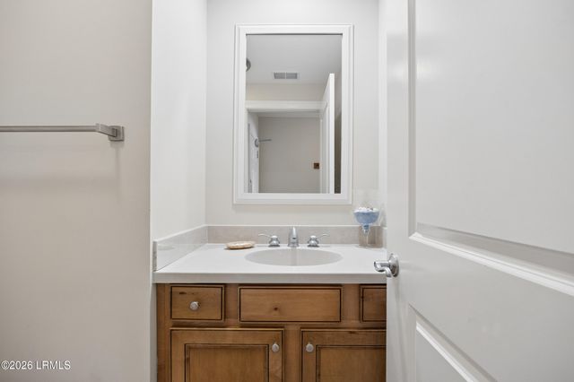 9 Shelter Cove Ln Apt 304, Hilton Head Island, SC 29928