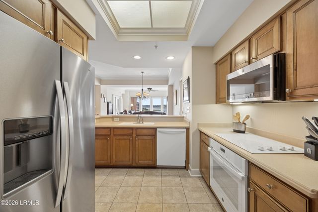 9 Shelter Cove Ln Apt 304, Hilton Head Island, SC 29928