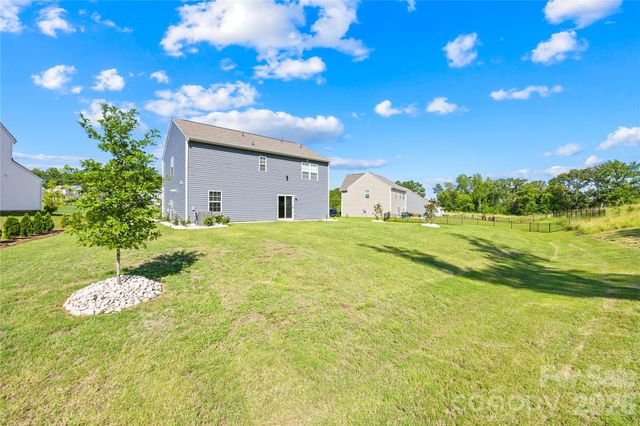 527 Millstone Drive, Edgemoor, SC 29712