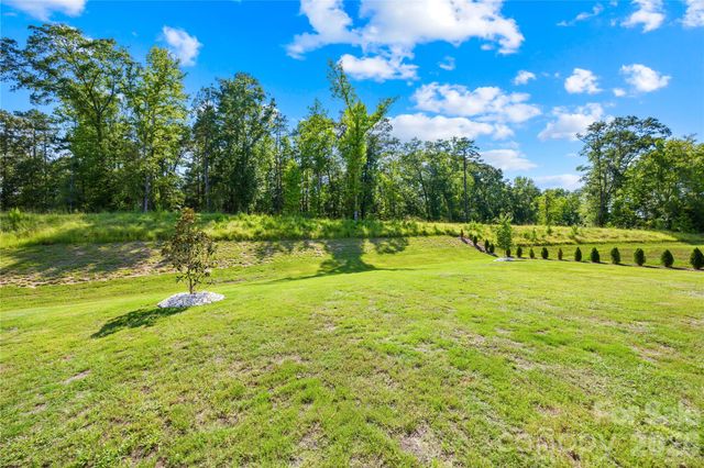 527 Millstone Drive, Edgemoor, SC 29712