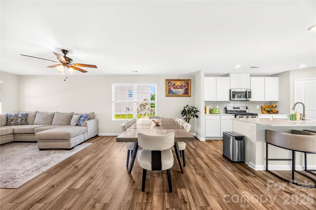 527 Millstone Drive, Edgemoor, SC 29712