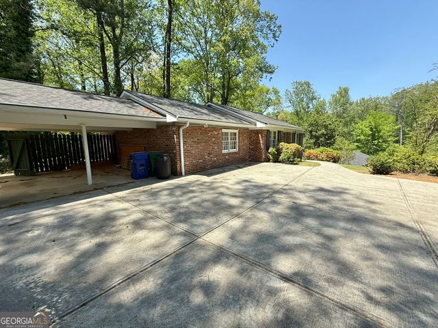 1826 Winchester Trail, Atlanta, GA 30341