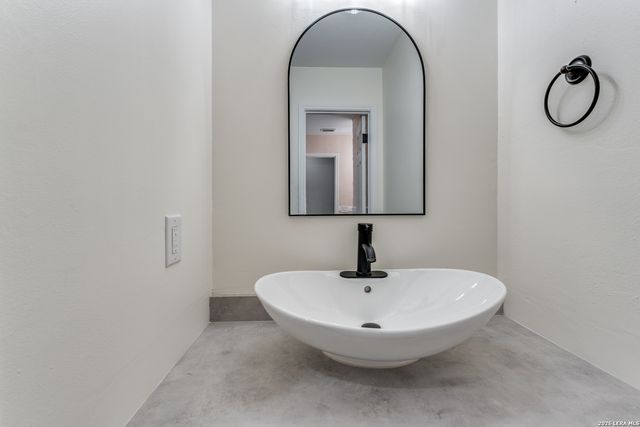 3335 Stone Cave, San Antonio, TX 78247