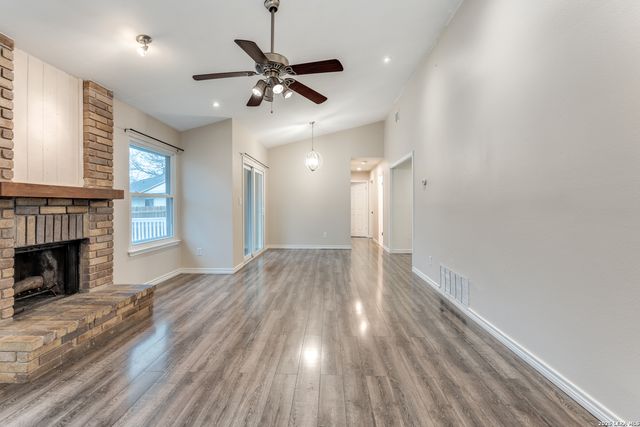 3335 Stone Cave, San Antonio, TX 78247