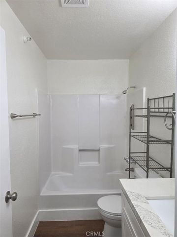 4326 W 142nd Street 8, Hawthorne, CA 90250