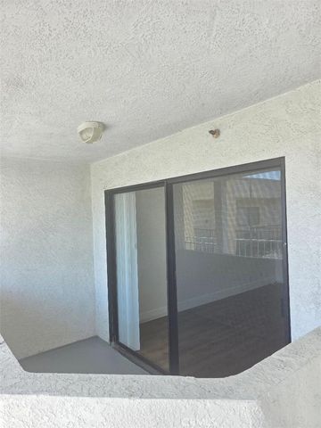4326 W 142nd Street 8, Hawthorne, CA 90250
