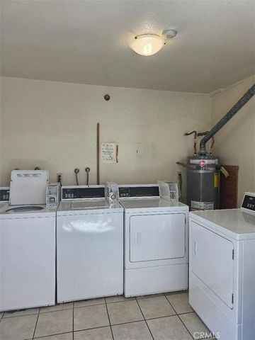 4326 W 142nd Street 8, Hawthorne, CA 90250