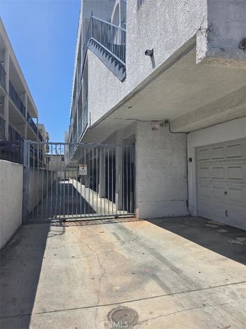 4326 W 142nd Street 8, Hawthorne, CA 90250