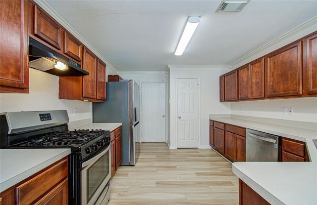 16319 Kendons Way Lane, Cypress, TX 77429