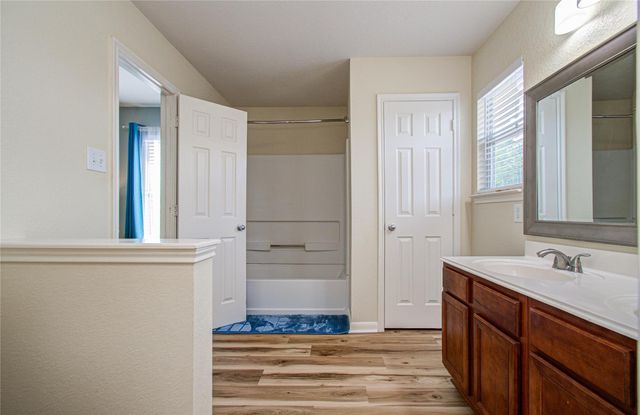 16319 Kendons Way Lane, Cypress, TX 77429