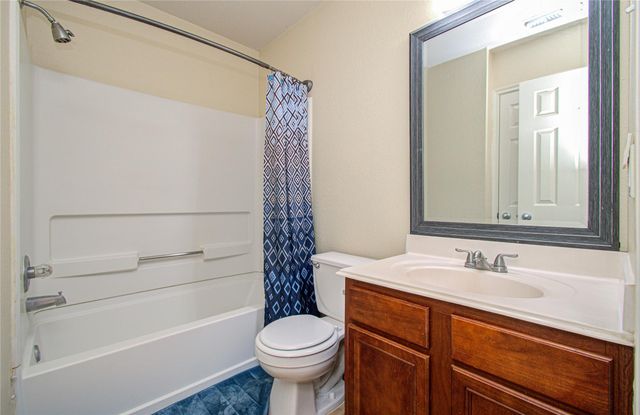 16319 Kendons Way Lane, Cypress, TX 77429