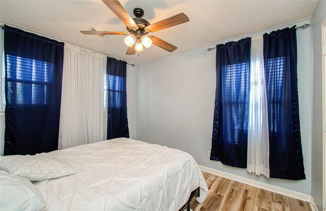 16319 Kendons Way Lane, Cypress, TX 77429