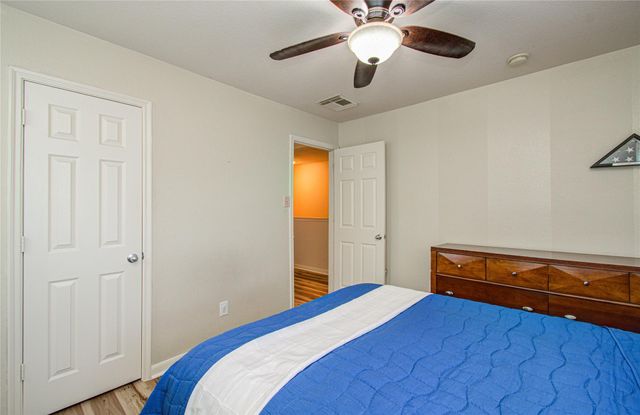 16319 Kendons Way Lane, Cypress, TX 77429