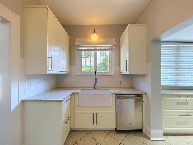 806 JOHNSON AVENUE, Lakeland, FL 33801