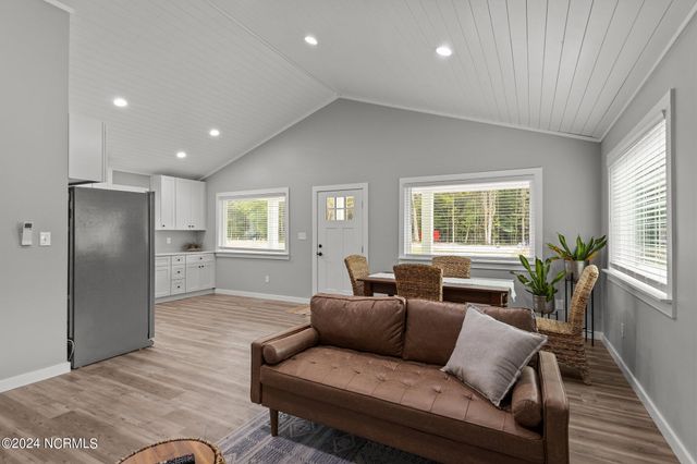 151 Long Pond Loop, Swansboro, NC 28584