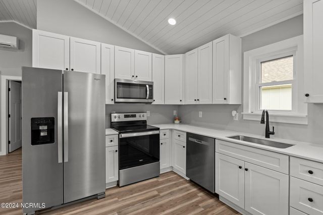 151 Long Pond Loop, Swansboro, NC 28584