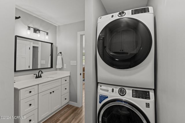 151 Long Pond Loop, Swansboro, NC 28584