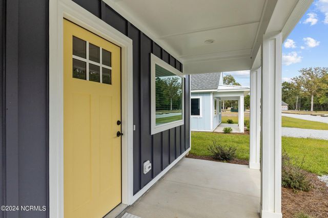 151 Long Pond Loop, Swansboro, NC 28584