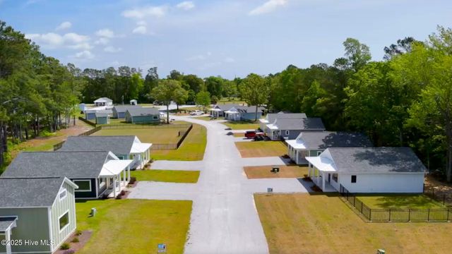 151 Long Pond Loop, Swansboro, NC 28584