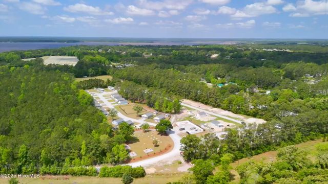 151 Long Pond Loop, Swansboro, NC 28584