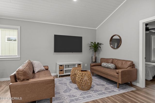 151 Long Pond Loop, Swansboro, NC 28584