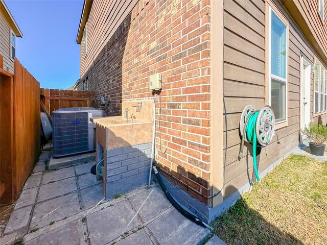 11630 Greensbrook Garden Drive, Houston, TX 77044