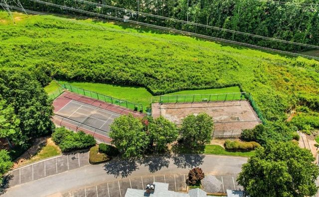 1615 Wingate Way, Atlanta, GA 30350