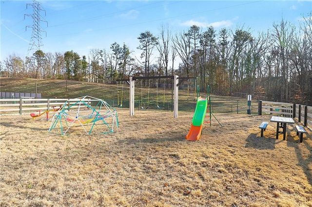 1615 Wingate Way, Atlanta, GA 30350