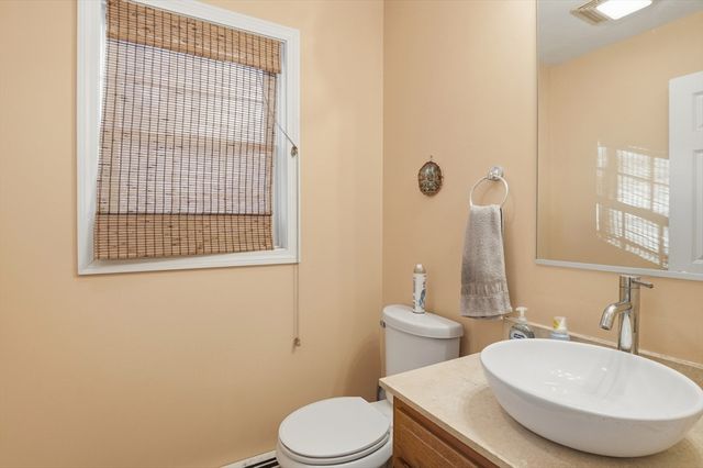 56 Wigwam Hill Drive, Worcester, MA 01605