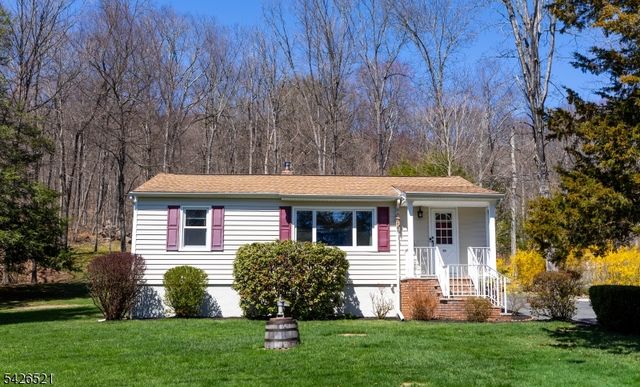 35 Cedar Terrace, Jefferson Twp., NJ 07885