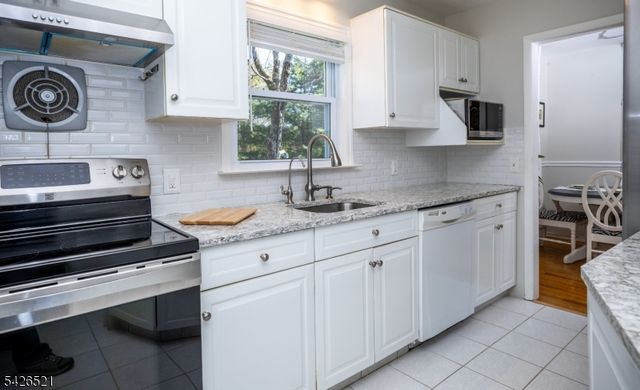 35 Cedar Terrace, Jefferson Twp., NJ 07885