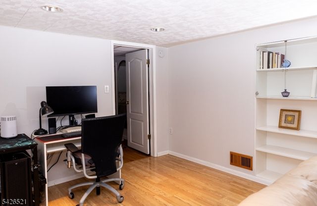 35 Cedar Terrace, Jefferson Twp., NJ 07885